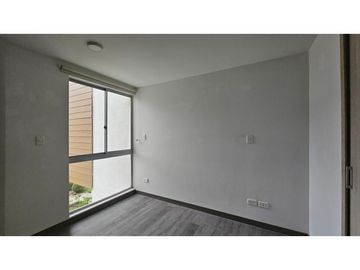 Se vende apartamento en la Avenida Centenario