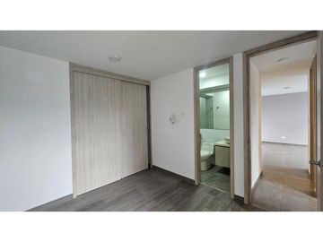 Se vende apartamento en la Avenida Centenario