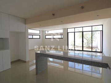 CASTELA RESIDENCIAL: Excelente propiedad, amplios espacios y bellas amenidades .