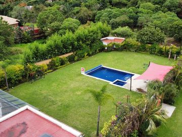 Casa en Venta en Tepoztlán en condominio