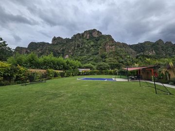 Casa en Venta en Tepoztlán en condominio
