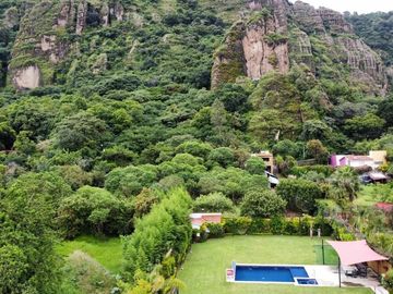 Casa en Venta en Tepoztlán en condominio