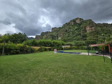 Casa en Venta en Tepoztlán en condominio