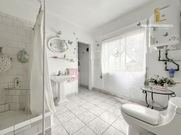 MIRAFLORES VENTA CASA 7D 5B AMPLIO TERRENO VIÑA DEL MAR