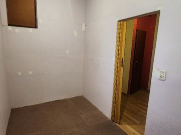 Casa Fondo en venta en Caseros