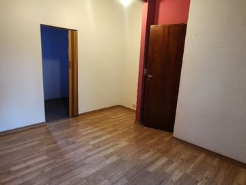 Casa Fondo en venta en Caseros