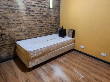 Casa Fondo en venta en Caseros