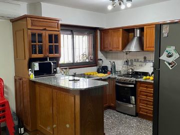 Casa PH en venta en Wilde