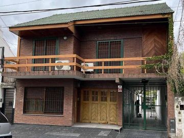 Casa PH en venta en Wilde