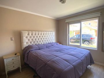 Casa en Venta en Guillermo Ulriksen con Raul Bitran