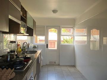 Casa en Venta en Guillermo Ulriksen con Raul Bitran