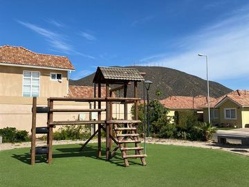 Casa en Venta en Guillermo Ulriksen con Raul Bitran