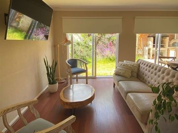 Casa en Venta en Guillermo Ulriksen con Raul Bitran