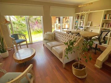 Casa en Venta en Guillermo Ulriksen con Raul Bitran