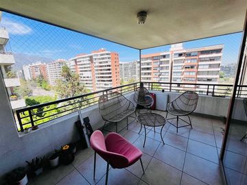 Departamento en Venta en Las Condes/ Mall sport / Quinchamali