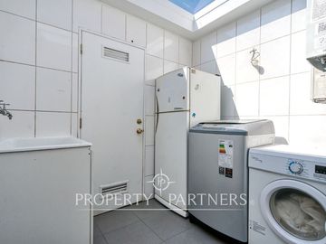 Hermosa casa ubicada en condominio con seguridad 24/7! Peñalolén