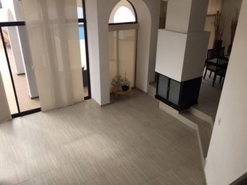 Casa con alberca en Pueblo Nuevo