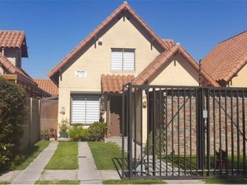VENTA CASA CONDOMINIO SIN G.COMUNES
