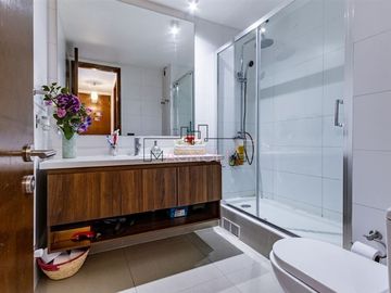 Departamento en Venta en San Carlos de Apoquindo, UDLA, Clinica San Carlos UC.
