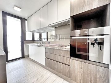 Departamento en Venta en San Carlos de Apoquindo, UDLA, Clinica San Carlos UC.