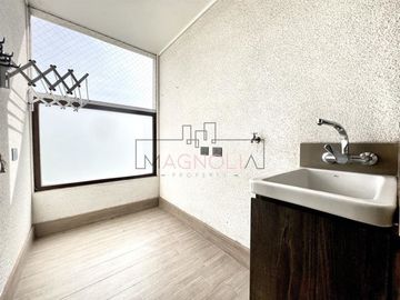 Departamento en Venta en San Carlos de Apoquindo, UDLA, Clinica San Carlos UC.