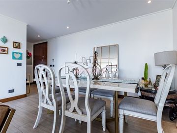 Departamento en Venta en San Carlos de Apoquindo, UDLA, Clinica San Carlos UC.