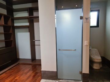 Venta, y Renta Casa, Del Valle, San Pedro Garza Garcia