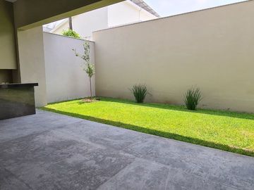 Venta, y Renta Casa, Del Valle, San Pedro Garza Garcia