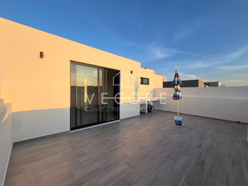 CASA EN VENTA EN SOARE lll, SOLARES, ZAPOPAN