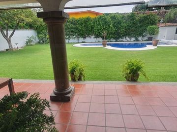 CASA EN VENTA FRACC  RESIDENCIAL SUMIYA, JIUTEPEC MORELOS