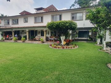 CASA EN VENTA FRACC  RESIDENCIAL SUMIYA, JIUTEPEC MORELOS