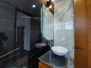 VENTA DE CASA FRACCIONAMIENTO LA ANTIGUA CEMENTERA 5 HABITACIONES