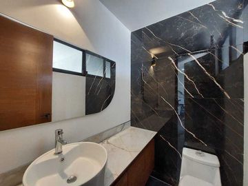 VENTA DE CASA FRACCIONAMIENTO LA ANTIGUA CEMENTERA 5 HABITACIONES