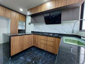 VENTA DE CASA FRACCIONAMIENTO LA ANTIGUA CEMENTERA 5 HABITACIONES