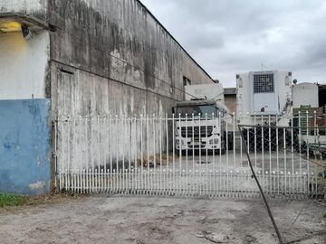 Galpón - Isidro Casanova