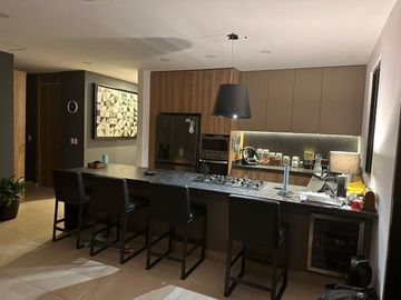 RENTA HERMOSO DEPARTAMENTO INTELIGENTE AMUEBLADO EN VALLE DE JURIQUILLA.