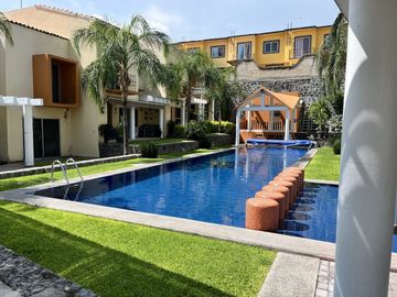 Vendo casa en Burgos Bugambilias, Cuernavaca, Mor.