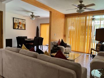 Vendo casa en Burgos Bugambilias, Cuernavaca, Mor.