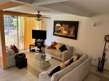 Vendo casa en Burgos Bugambilias, Cuernavaca, Mor.
