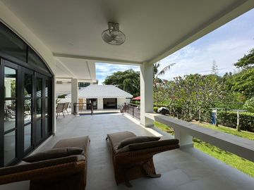 house for sale, 5 bedrooms, 5 bathrooms.