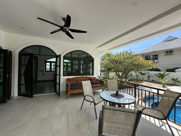 house for sale, 5 bedrooms, 5 bathrooms.