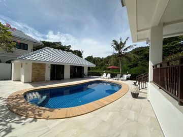 house for sale, 5 bedrooms, 5 bathrooms.