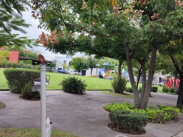 TE IMAGINAS VIVIR EN ESTA LINDA CASA EN  SOLARES ZAPOPAN