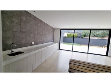 Departamento en Venta 2 Dormitorios - Cumbayá (JOL)