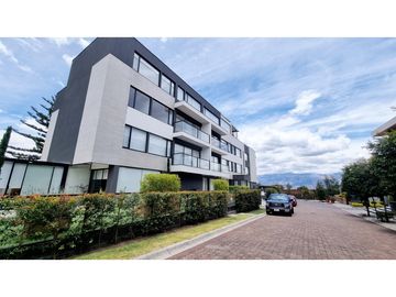 Departamento en Venta 2 Dormitorios - Cumbayá (JOL)