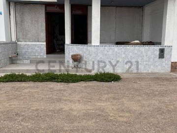 VENDO CASA EN PRIMERA FILA DE LA PLAYA LOS LOBOS EN CAÑETE