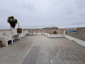 VENDO CASA EN PRIMERA FILA DE LA PLAYA LOS LOBOS EN CAÑETE