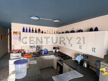 VENDO CASA EN PRIMERA FILA DE LA PLAYA LOS LOBOS EN CAÑETE