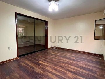 Vendo hermoso chalet en condominio - Cerca de la estación del Metropolitano
