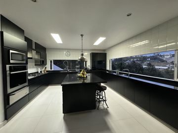 CASA EN VENTA LOMAS COUNTRY, HUIXQUILUCAN ESTADO DE MÉXICO